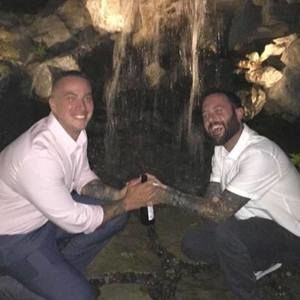 Meet your Posher, Christopher